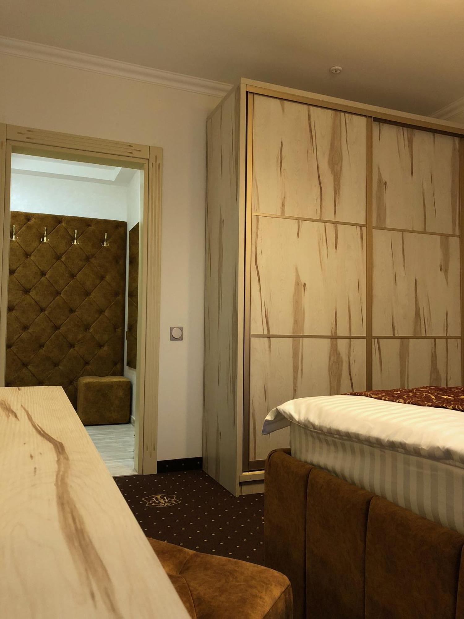 Hotel Boutique Tovmed Vinnytsia Room photo