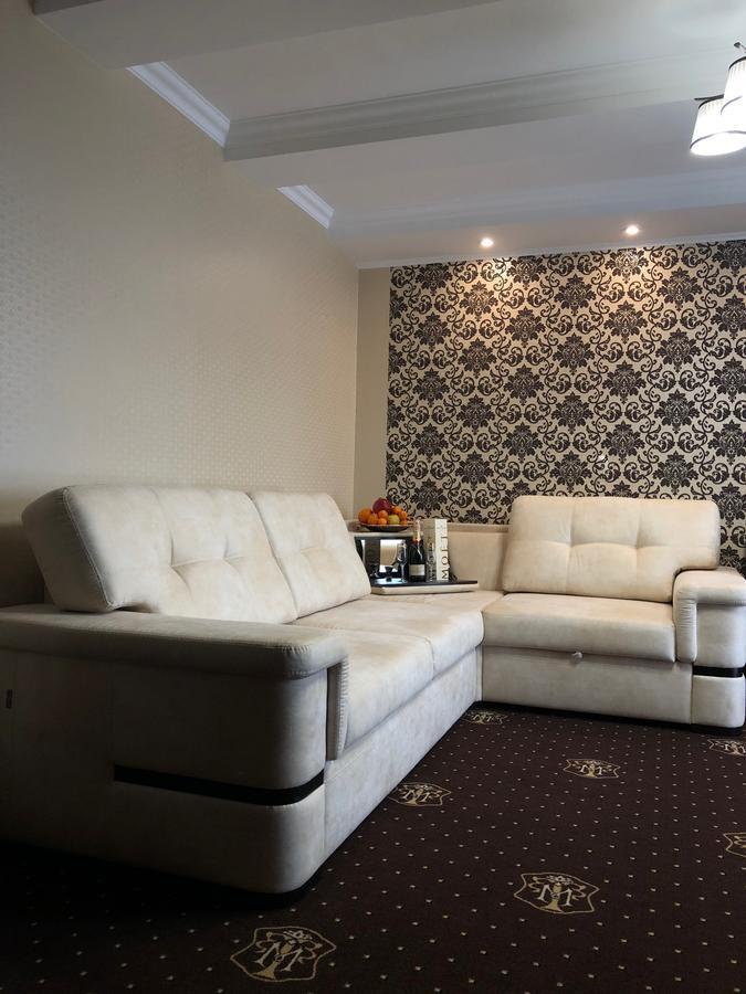 Hotel Boutique Tovmed Vinnytsia Exterior photo